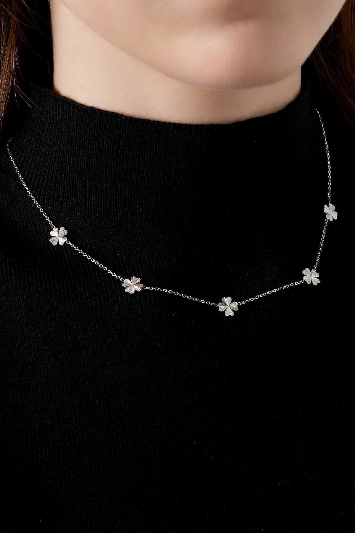 collana portafortuna foglia