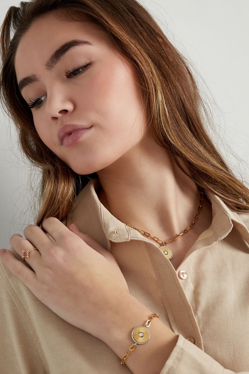 link bracelet with gold/silver detail