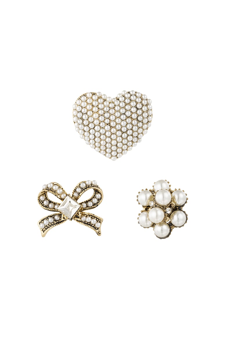 glamour brooches - white 